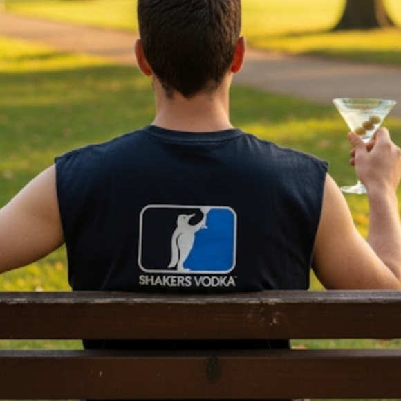 Shakers Vodka sleeveless t-shirt - Picture 1 of 5